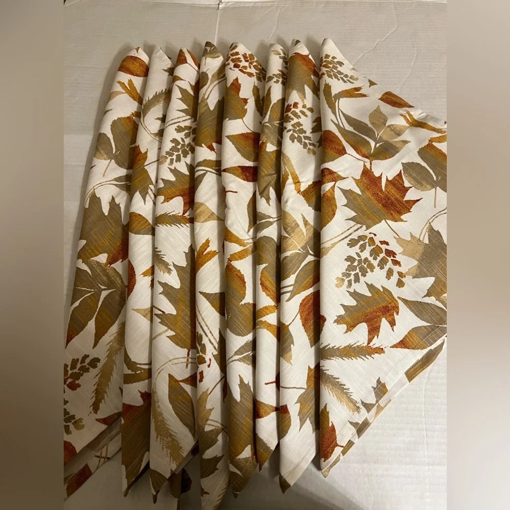 Napkins Set of 12 Leaf Pattern in Fall Colors NWOT